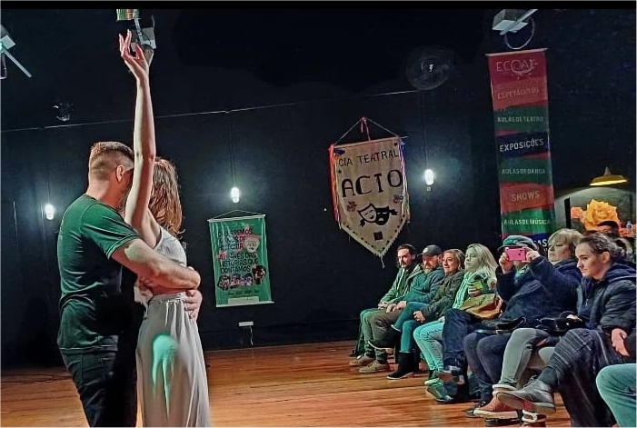 Apresentação no Hau Sarau, em Garibaldi