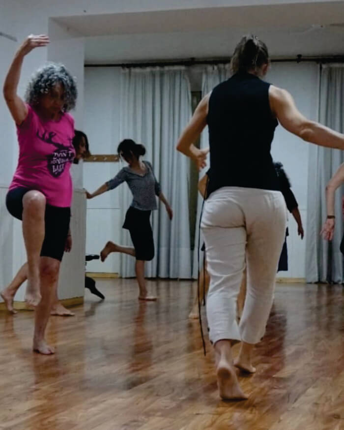 Mulheres dançando